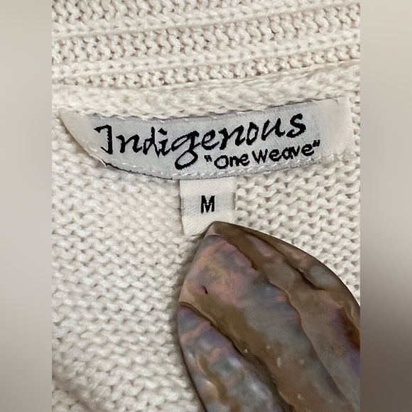 GORGEOUS INDIGENOUS ONE WEAVE SWEATER - Picture 4 of 9